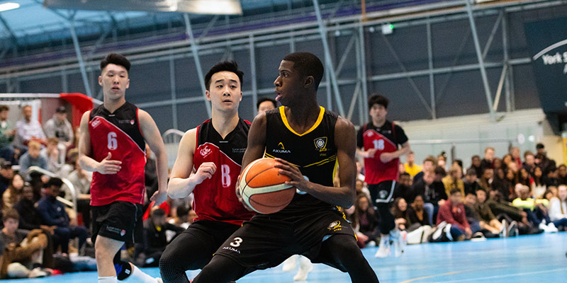 播领域的佼 播领域的佼